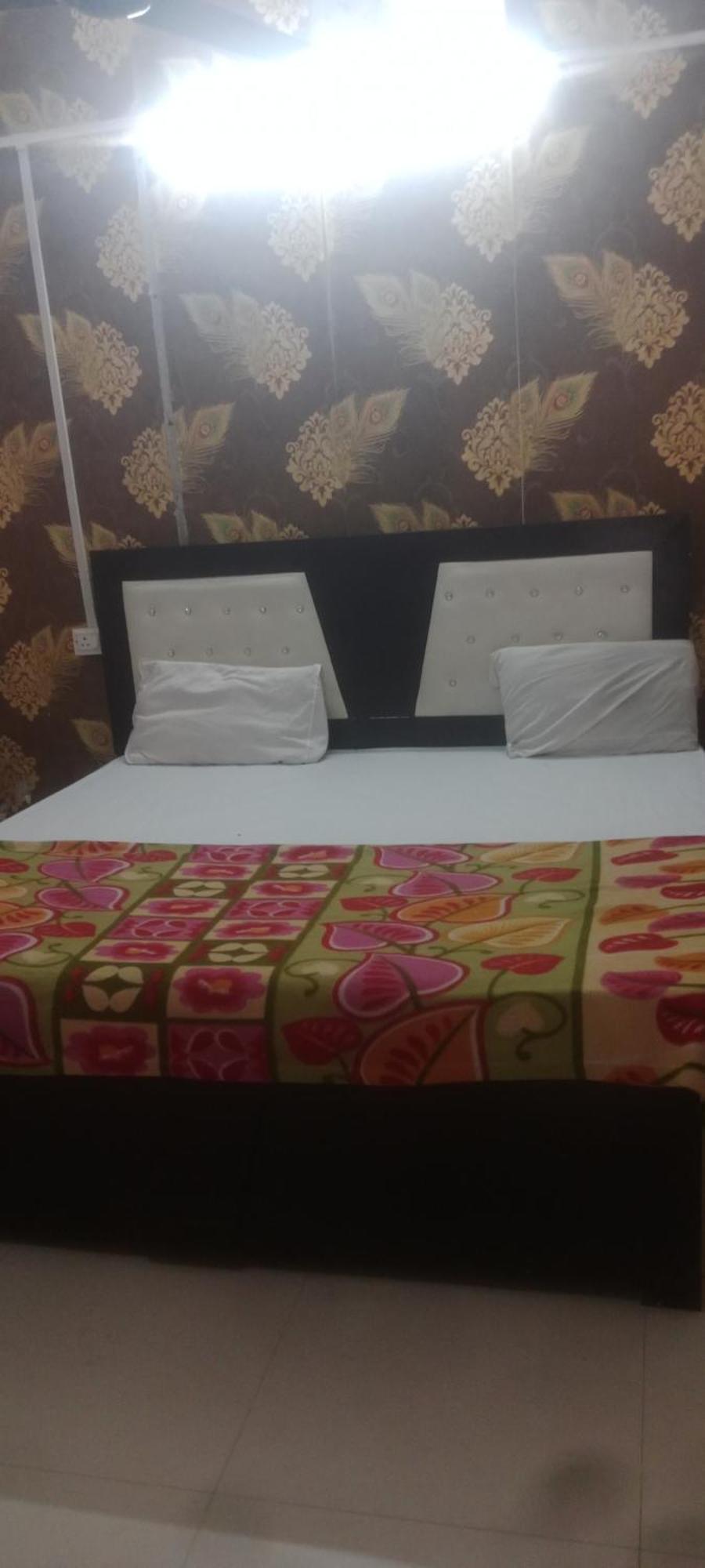 Raj Rajeswari Dharmshala Hotel Ayodhya Luaran gambar